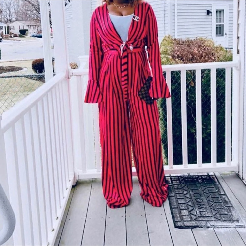 2 pieces out fit